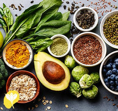 Beslenme Düzeninizde Yer Açmanız Gereken Yaşlanma Karşıtı Besinler görsel