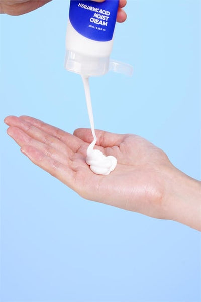 Isntree - Hyaluronic Acid Moist Cream - 100ml (Yoğun Nemlendirici ve Yenileyici Nemlendirici Krem)